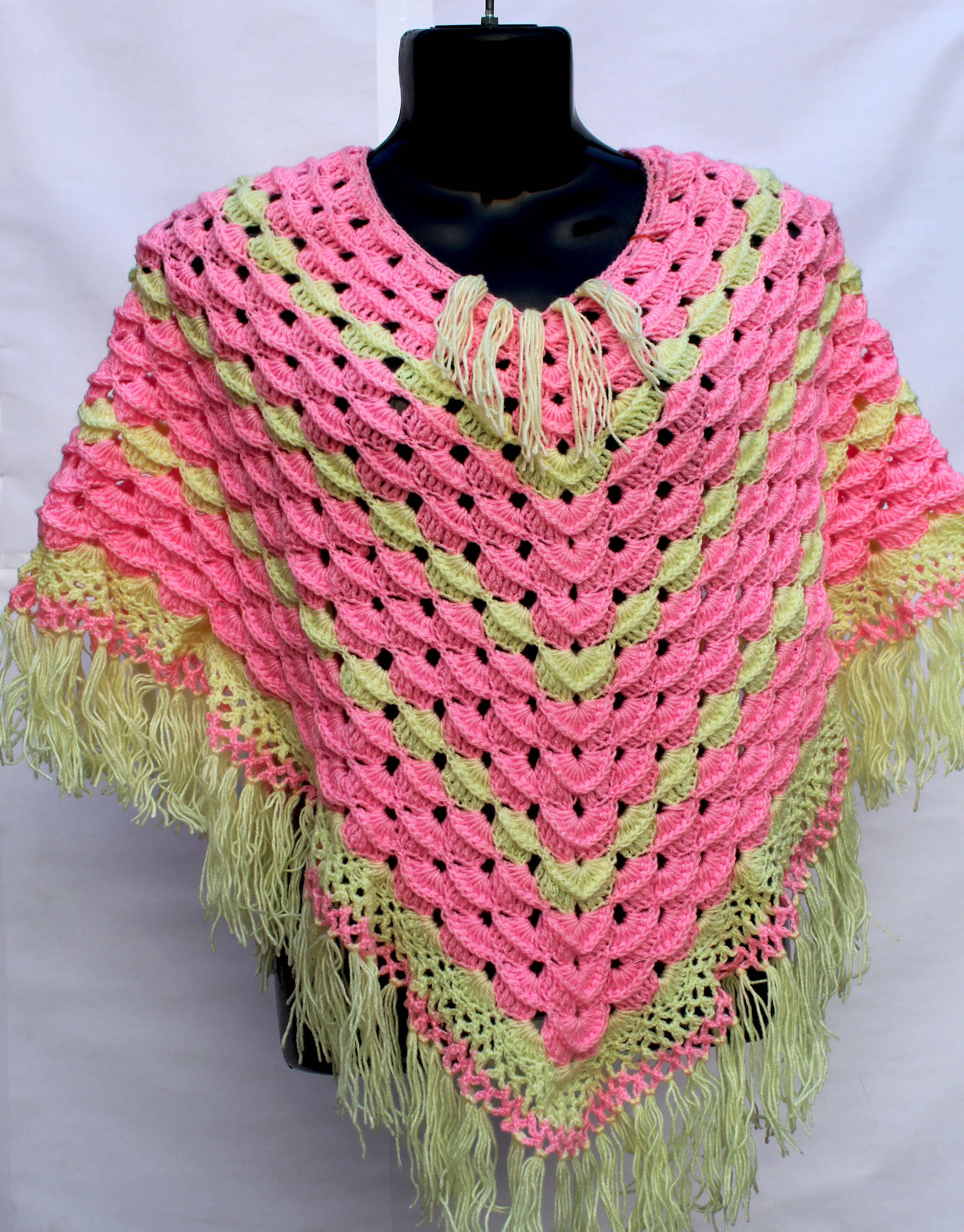 Graminarts Handmade Beautiful Pink & Cream Combi Color Woolen Girls/Women Poncho